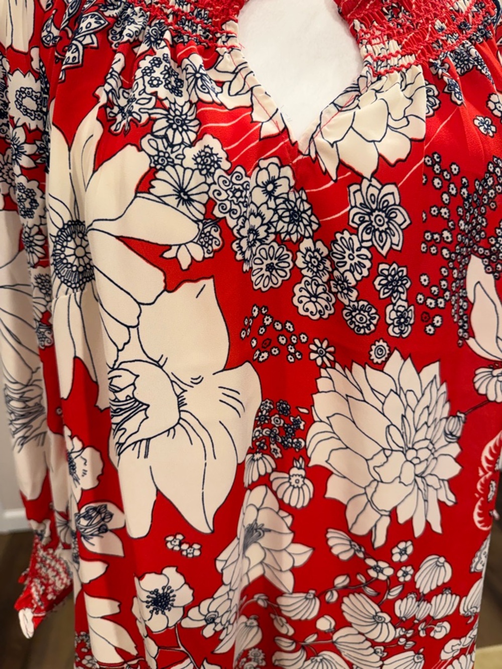 Talbots Red Floral Smocked Neck Tunic - Picture 3 of 7